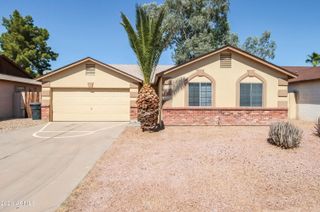 102 W IVYGLEN Street, Mesa, AZ 85201