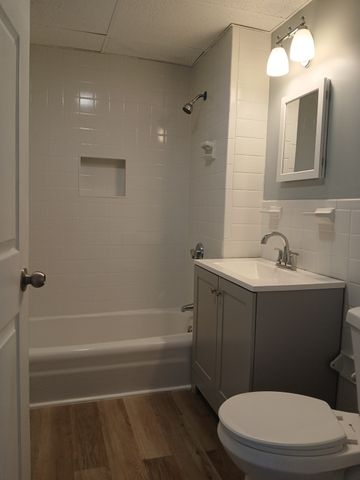 600 Warren Ave 3, Brockton, MA 02301