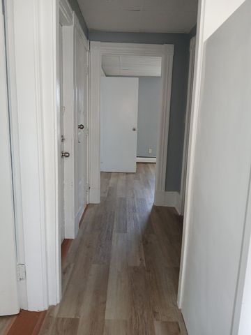 600 Warren Ave 3, Brockton, MA 02301