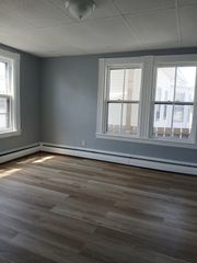600 Warren Ave 3, Brockton, MA 02301