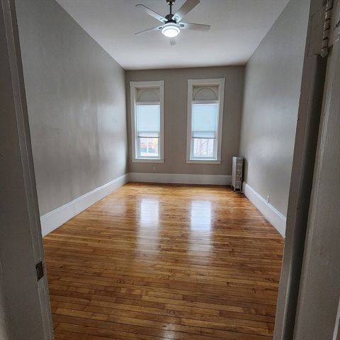 92.5 Maple St 4, Northampton, MA 01062