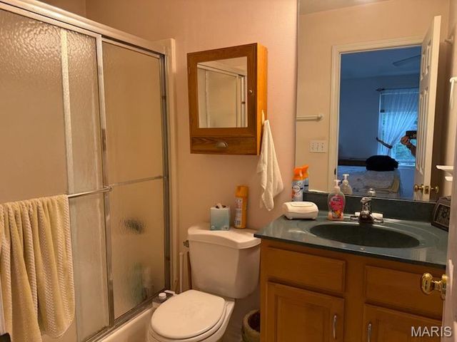 210 Baywood Court, Glen Carbon, IL 62034