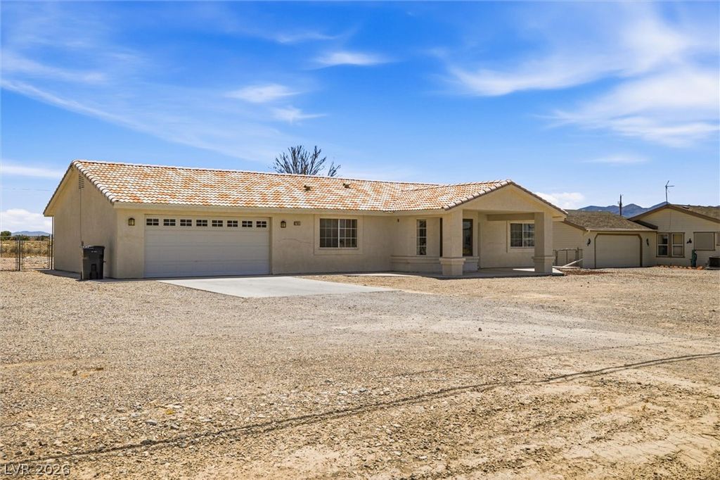 701 Mount Charleston Drive, Pahrump, NV 89048