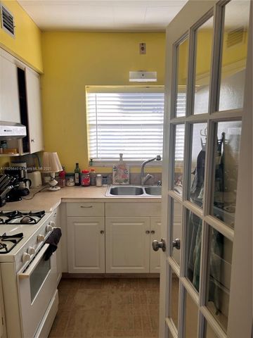 4475 Kirk Rd, Lake Worth, FL 33461