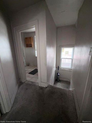 12081 Santa Rosa Drive, Detroit, MI 48204