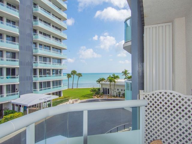 3554 Ocean Drive 302S, Vero Beach, FL 32963