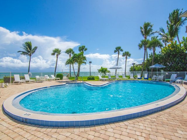 3554 Ocean Drive 302S, Vero Beach, FL 32963