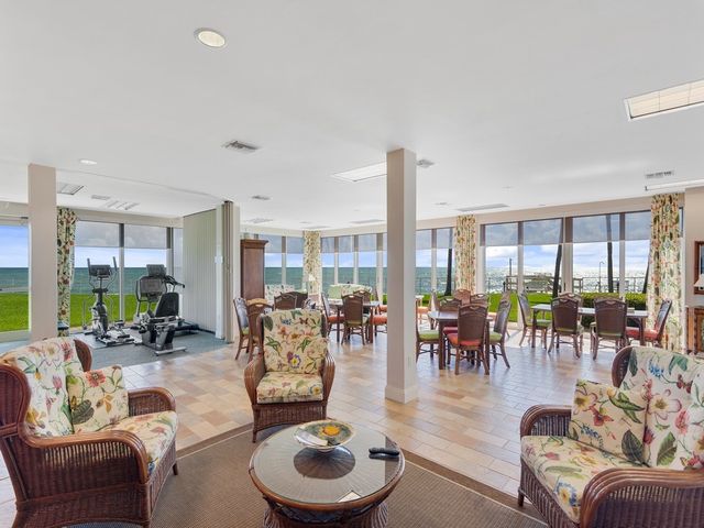 3554 Ocean Drive 302S, Vero Beach, FL 32963