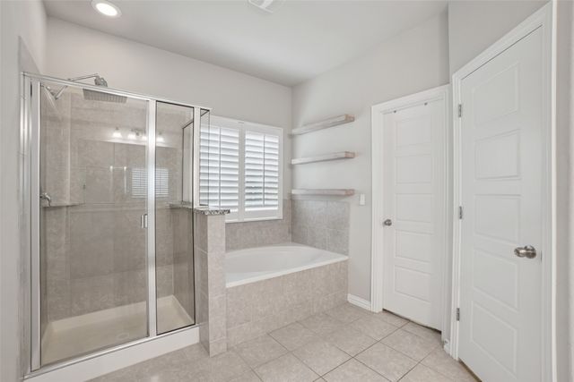 6301 Meandering Creek Drive, Denton, TX 76226