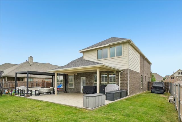 6301 Meandering Creek Drive, Denton, TX 76226