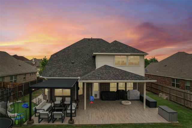 6301 Meandering Creek Drive, Denton, TX 76226