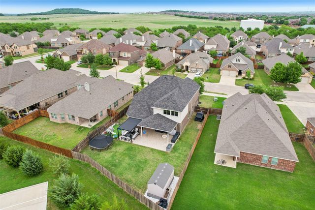 6301 Meandering Creek Drive, Denton, TX 76226