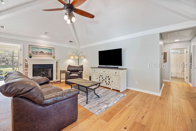 27 White Oaks Cir, Bluffton, SC 29910