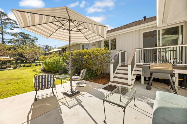 27 White Oaks Cir, Bluffton, SC 29910