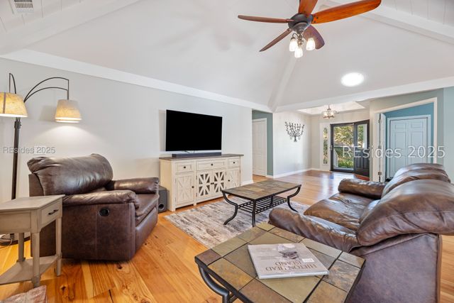 27 White Oaks Cir, Bluffton, SC 29910