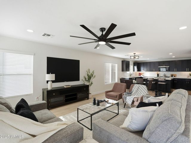 3163 E MINERAL PARK Road, San Tan Valley, AZ 85143