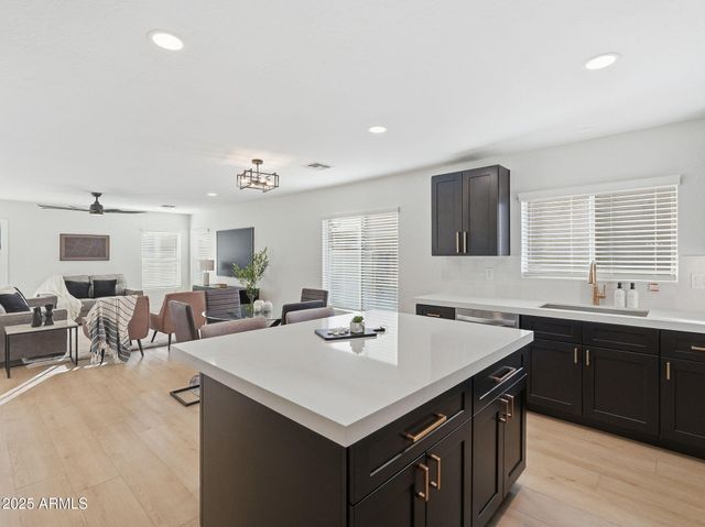 3163 E MINERAL PARK Road, San Tan Valley, AZ 85143