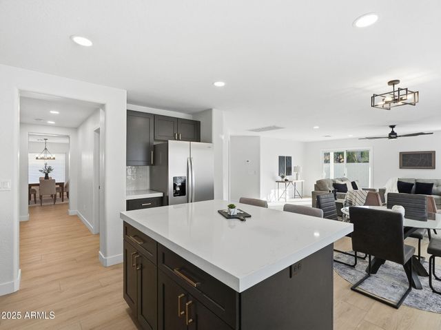 3163 E MINERAL PARK Road, San Tan Valley, AZ 85143