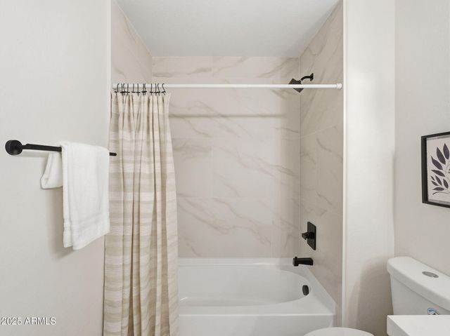 3163 E MINERAL PARK Road, San Tan Valley, AZ 85143