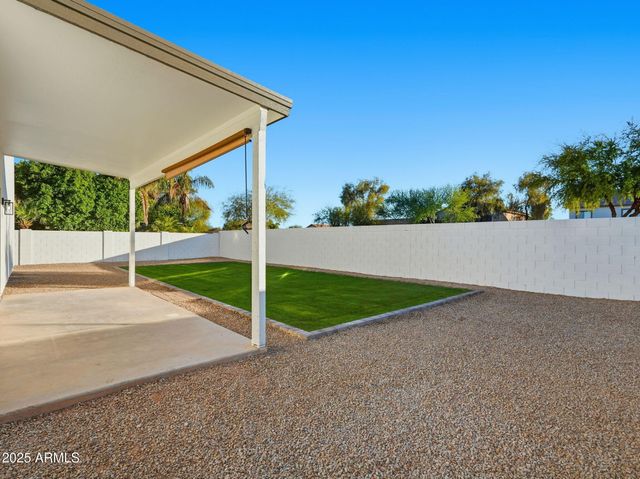 3163 E MINERAL PARK Road, San Tan Valley, AZ 85143