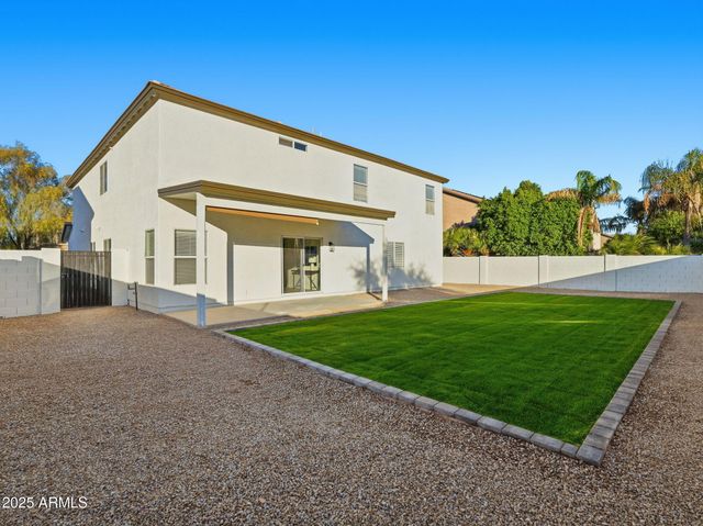 3163 E MINERAL PARK Road, San Tan Valley, AZ 85143