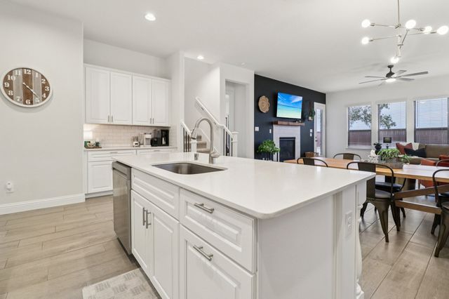 2911 Spring Creek Trail, Celina, TX 75078