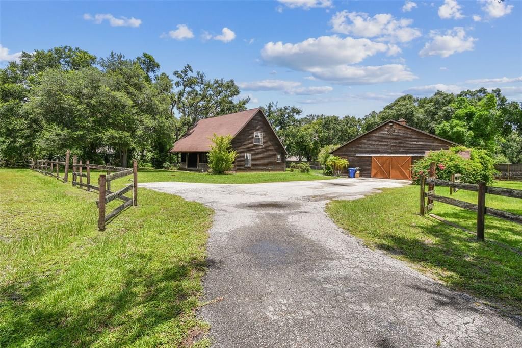 1611 WAGONWHEEL ROAD, Wimauma, FL 33598