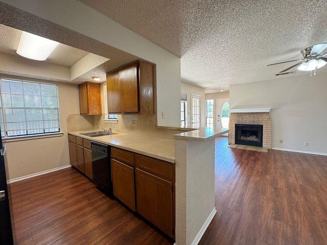 8700 Clearbrook TRL A, Austin, TX 78729