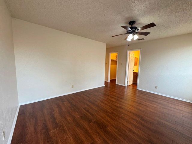 8700 Clearbrook TRL A, Austin, TX 78729