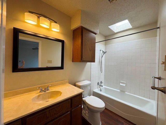 8700 Clearbrook TRL A, Austin, TX 78729