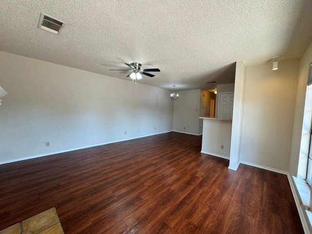 8700 Clearbrook TRL A, Austin, TX 78729
