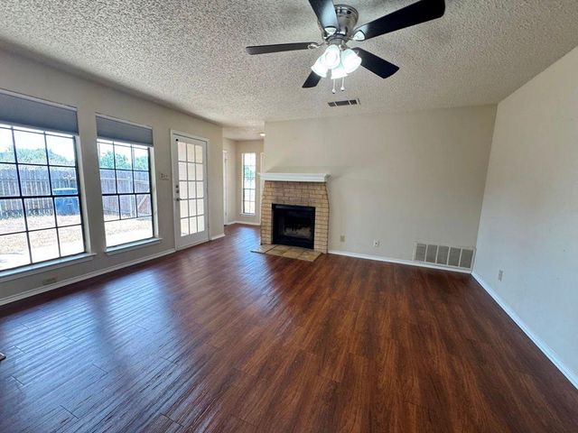 8700 Clearbrook TRL A, Austin, TX 78729