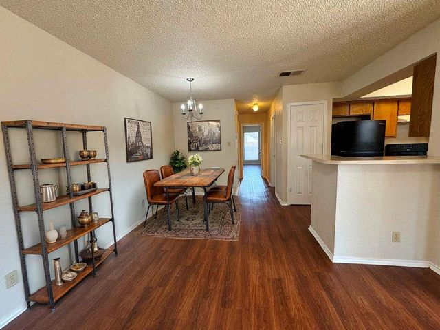 8700 Clearbrook TRL A, Austin, TX 78729