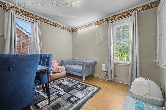 6808 Abington Avenue, Detroit, MI 48228