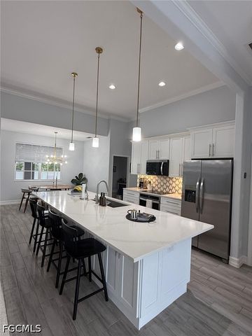 1418 NE 11th TER, Cape Coral, FL 33909