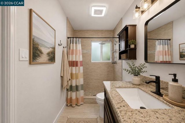 1212 Mcewing Ct, Concord, CA 94521