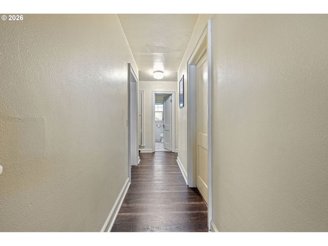 1826 MILL St, Eugene, OR 97401