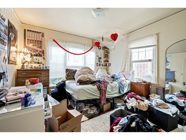 1826 MILL St, Eugene, OR 97401