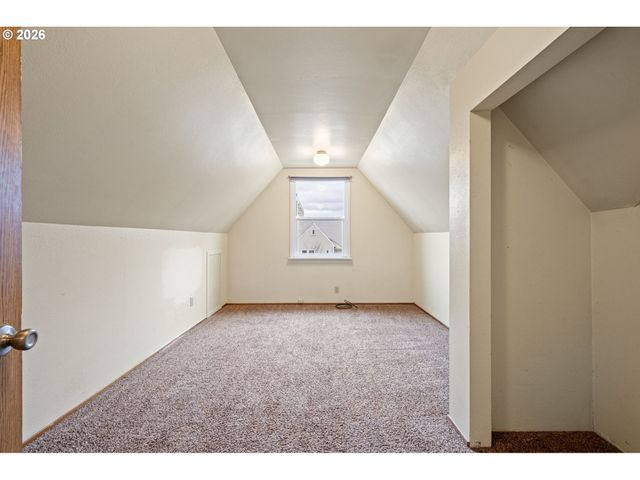 1826 MILL St, Eugene, OR 97401