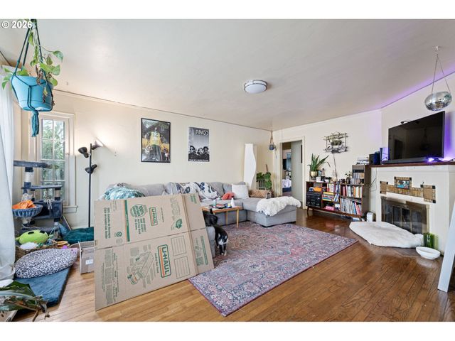 1826 MILL St, Eugene, OR 97401