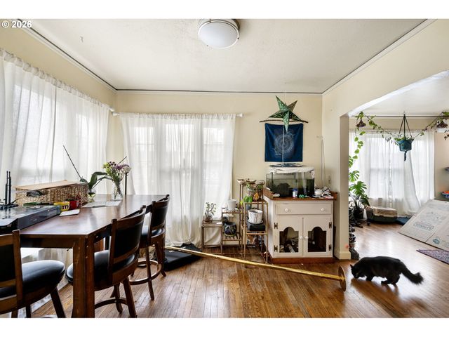 1826 MILL St, Eugene, OR 97401