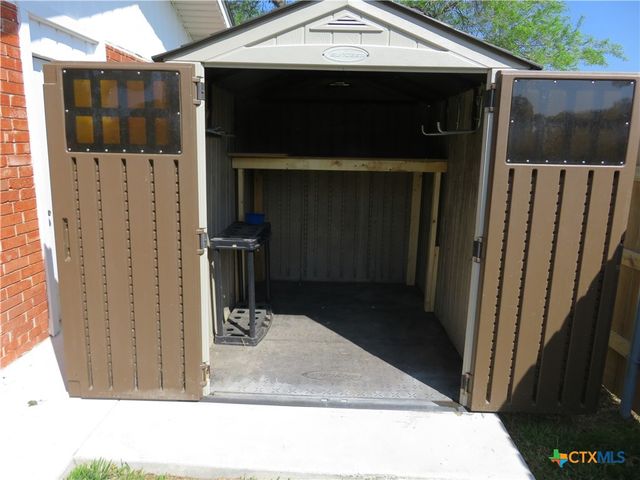 1339 Mockingbird Lane, Seguin, TX 78155