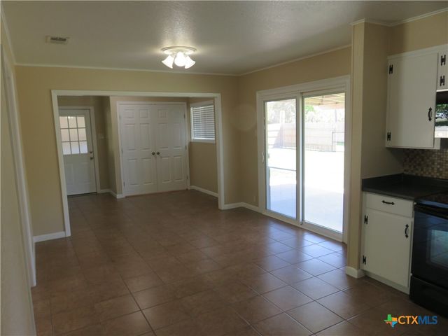 1339 Mockingbird Lane, Seguin, TX 78155