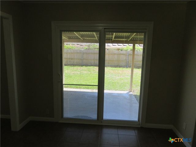 1339 Mockingbird Lane, Seguin, TX 78155