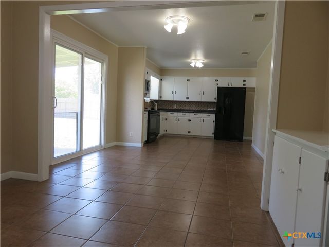 1339 Mockingbird Lane, Seguin, TX 78155