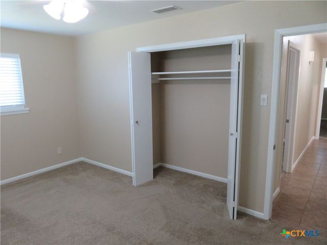 1339 Mockingbird Lane, Seguin, TX 78155