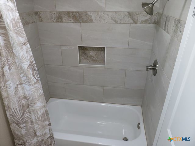 1339 Mockingbird Lane, Seguin, TX 78155