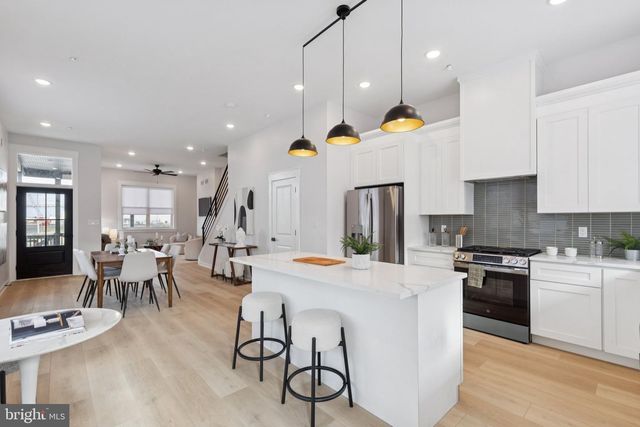 2800 BRIDGE ST, Philadelphia, PA 19137