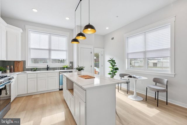 2800 BRIDGE ST, Philadelphia, PA 19137