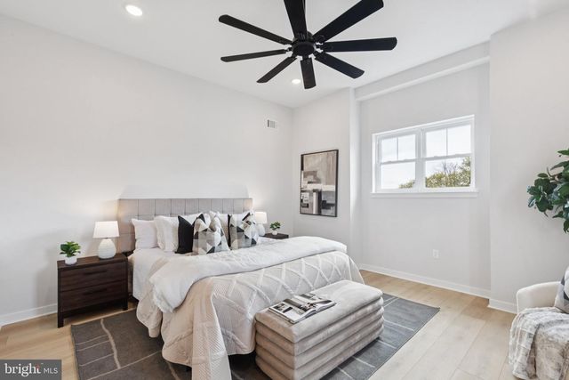 2800 BRIDGE ST, Philadelphia, PA 19137